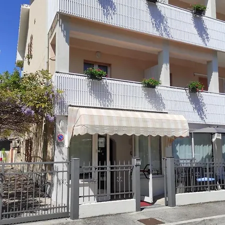 Hotel Eliani 3*