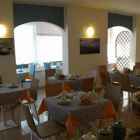 Otel Eliani 3*