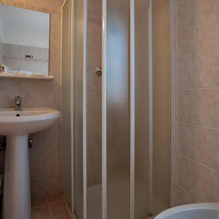 Eliani Otel 3*