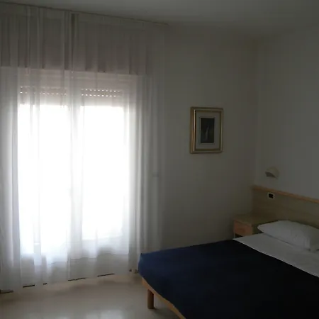Hotel Eliani 3* Grado