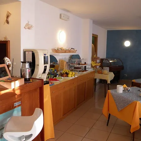 Hotel Eliani 3* Grado